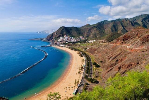 Mokinės išvyko į tarptautinę stažuotę Tenerifėje